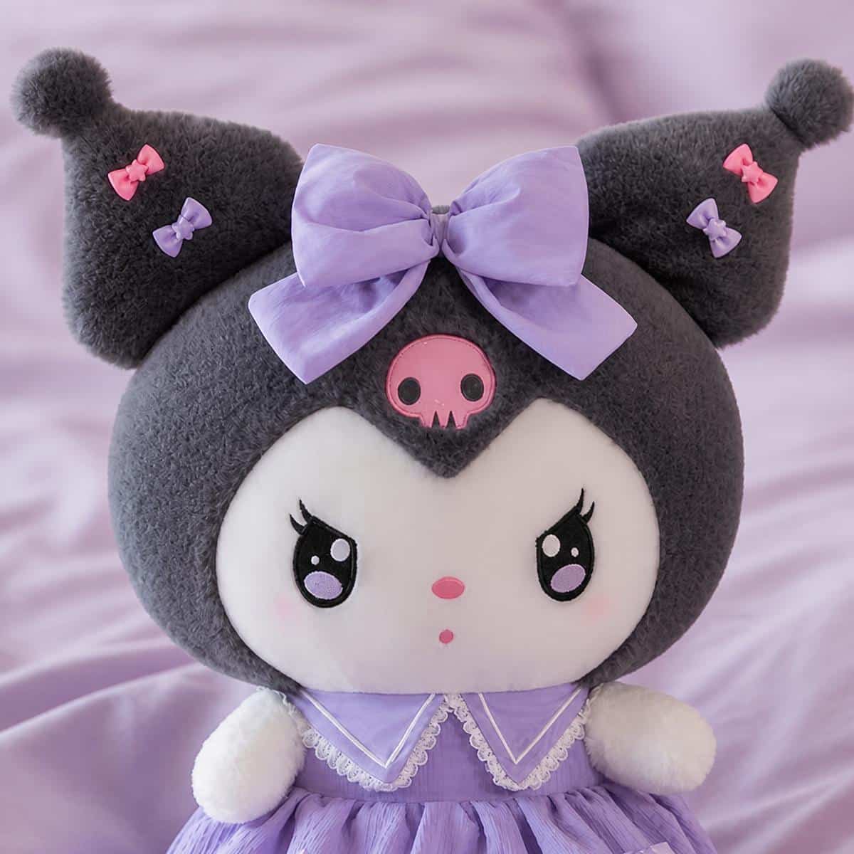 IMG_08_06_peluche_kuromi_robe_violette_n_uds_crane_2.jpg