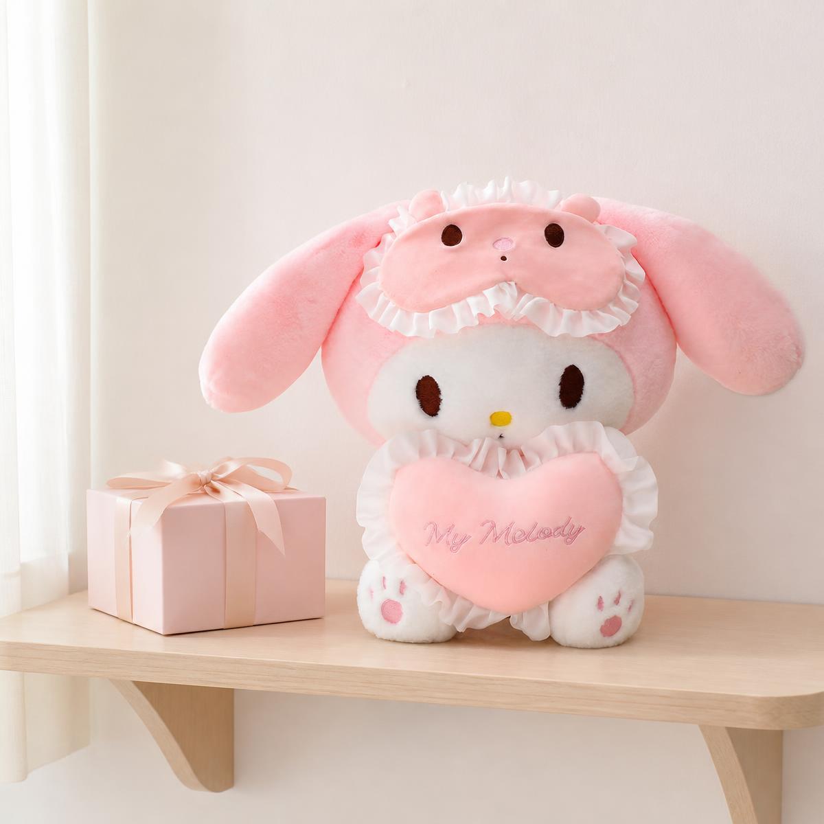IMG_08_06_peluche_my_melody_portant_coeur_froufrou_4.jpg