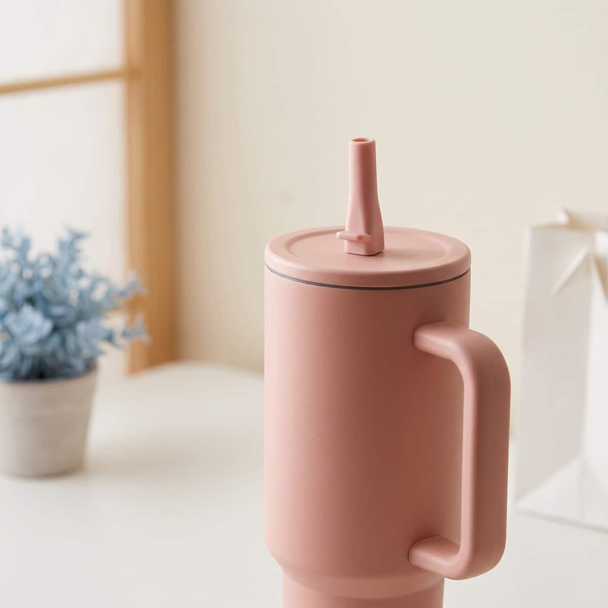 Gourde kawaii façon tasse thermos coloris pastel – Image 3