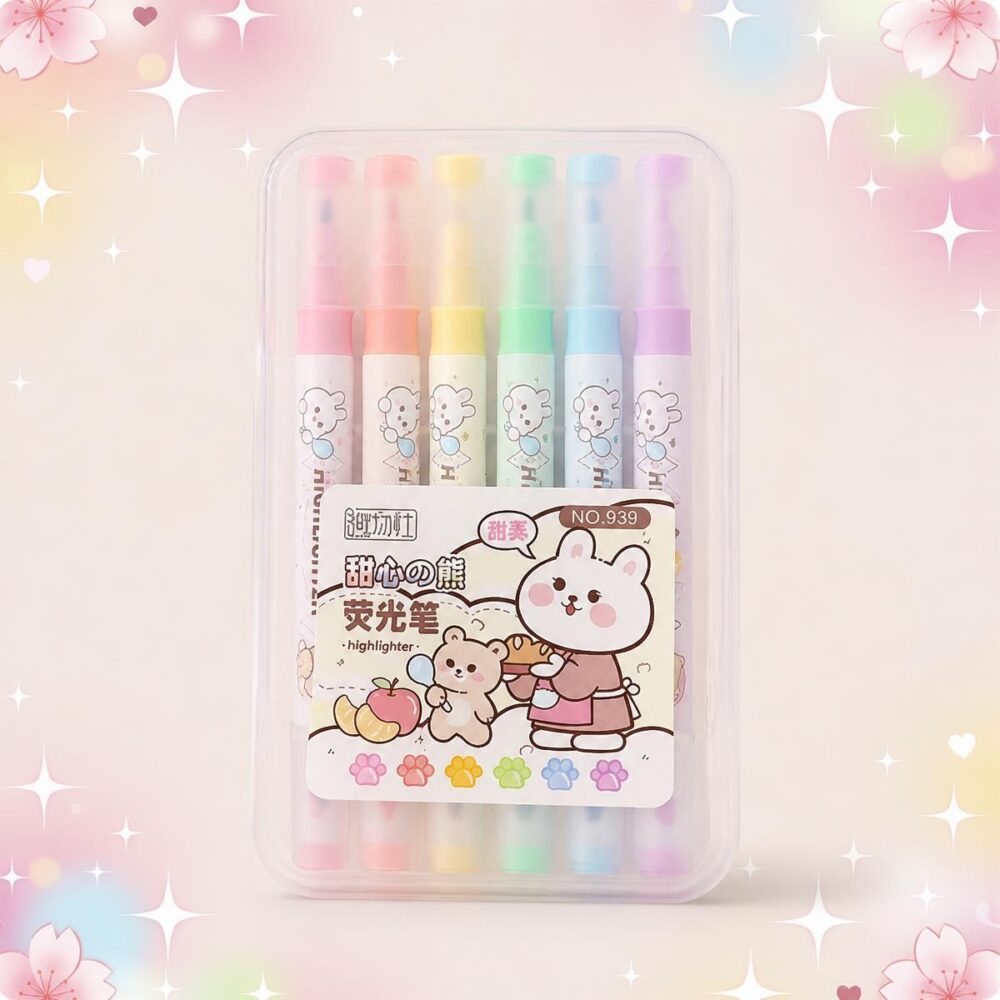 Un lot de 2 paquets de feutres Kawaii tons sucrés dans une boîte transparente, avec des couleurs pastel rose, jaune, vert, bleu et violet, décorés de petits oursons mignons.