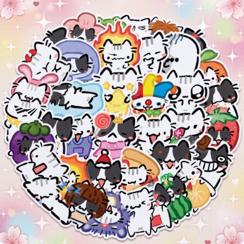 Un lot de 54 stickers kawaii chat dessin animé avec plein de petits chats mignons de toutes les couleurs et formes, posés en pile sur un fond pastel décoré d’étoiles et de fleurs.