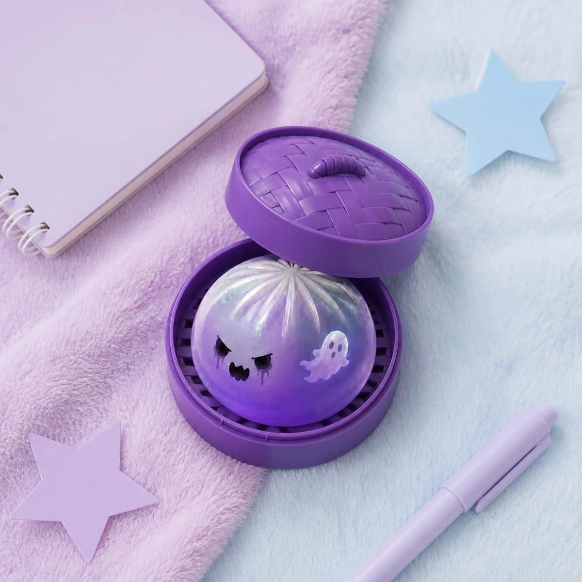 IMG_08_28_mochi_squishy_halloween_fantome_violet_regard_fache_4.jpg